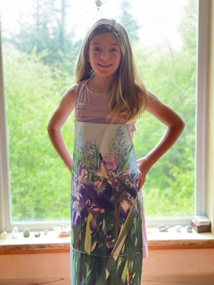 Apron~ Wild Iris- SOLD OUT